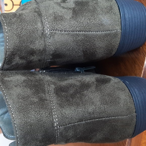 Boot Bundle - Picture 3 of 13